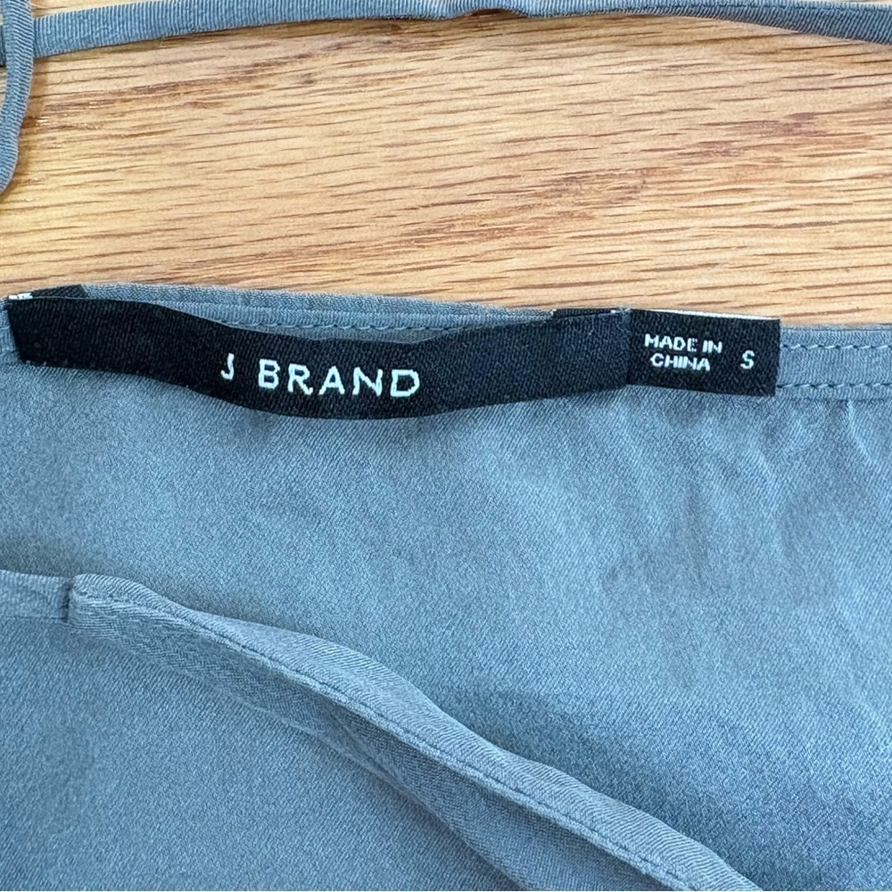 J Brand Silk V Neck Sleeveless Cami Tank Top Slate Green/Gray - Picture 7 of 12